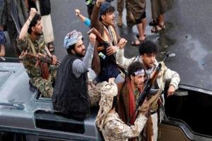 محمد بن فيصل: مليشيات الحوثي وتنظيم القاعدة متعارضان فكريًا ومذهبيًا
