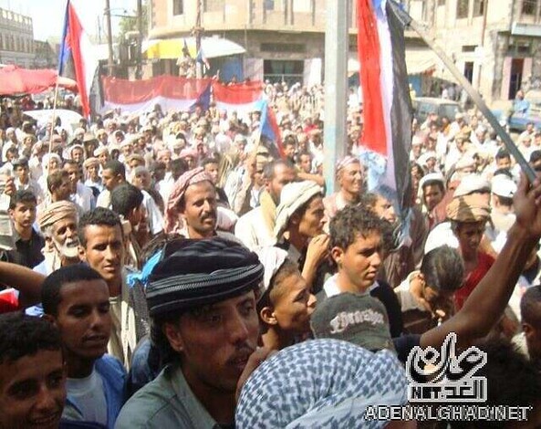 مهرجان لودر يطالب برفع الحصار عن صحيفة "الأيام" وإطلاق سراح السجين "العبادي"