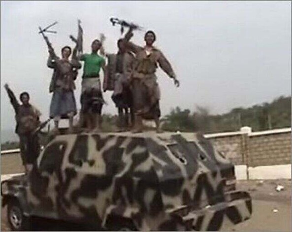 زعيم جماعة السلفيين بصعدة يخيّر الحوثيين بين مغادرة دماج أو الحرب الطائفية