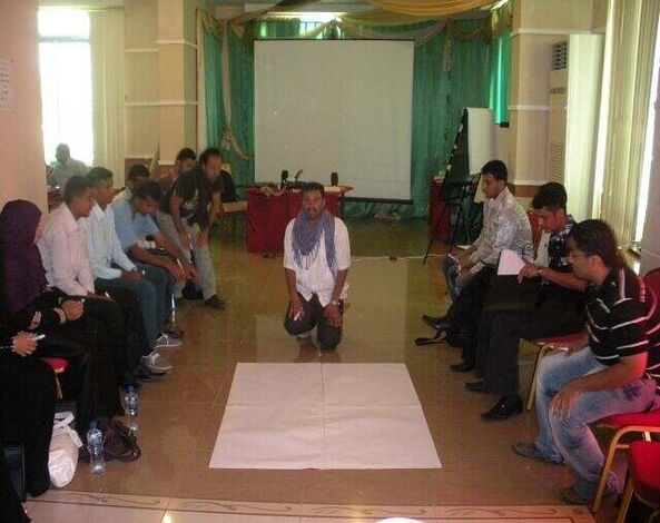 بدء دورة تفعيل المشاركة السياسية للشباب وبناء السلام في عدن