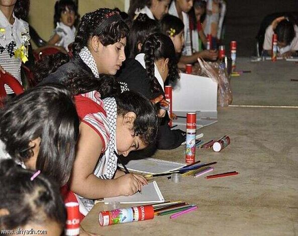 أطفال اليمن يشاركون في المهرجان العربي لرسومات الأطفال