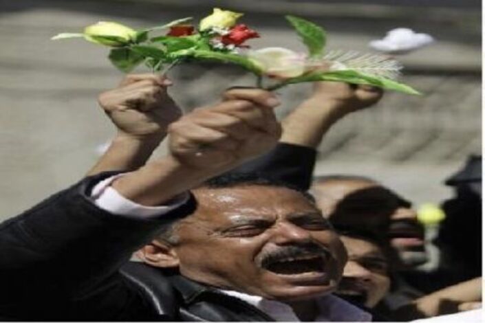 نائب برلماني بصنعاء يضرب عن الطعام تضامن مع جرحى ثورة التغيير
