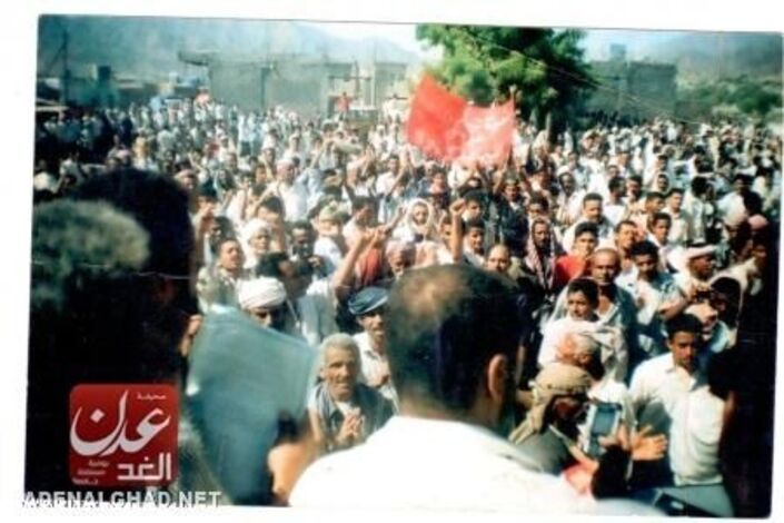 الآلاف في الصبيحة يحتشدون براس العارة استعدادا للزحف الى عدن عصر اليوم