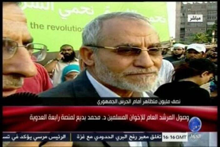 «مرشد الإخوان»: الملايين ستبقى في الميادين حتى عودة مرسي رئيسًا