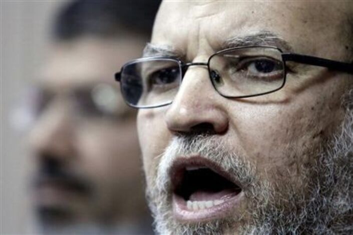 جماعة الاخوان المسلمين في مصر ترفض الاعلان الدستوري الجديد
