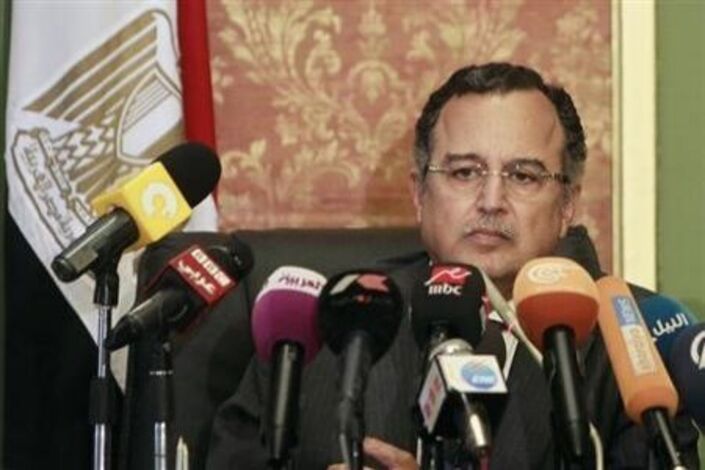 مقابلة- وزير الخارجية المصري يريد بقاء الإخوان على الساحة السياسية
