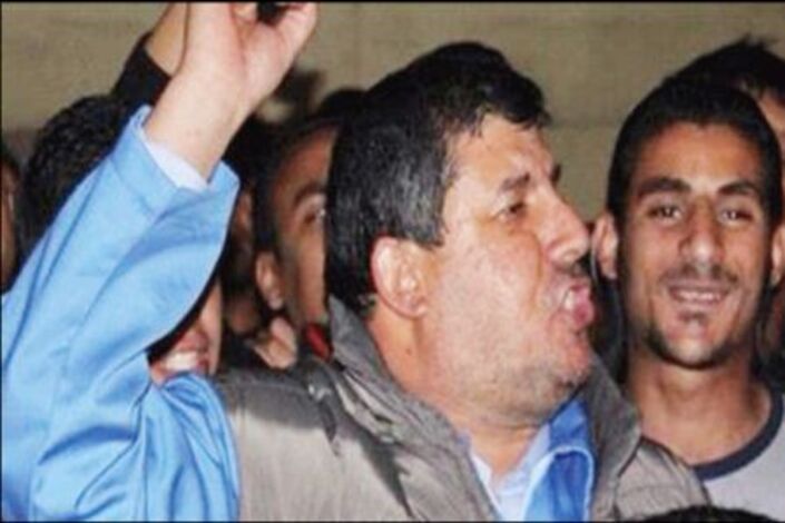 نائب أردني يعتصم بزي السجن حتى إسقاط الحكومة