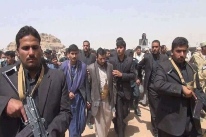 اليمن : الحوثيون يتهمون السلفيين بجلب اجانب لمقاتلتهم والسلفيون يتوعدون بحرب النفير