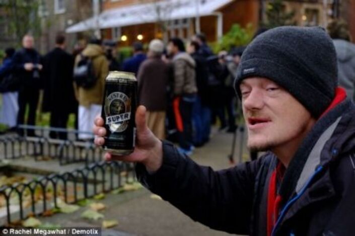 بالصور: مظاهرة إسلامية ضد بيع الخمور في لندن