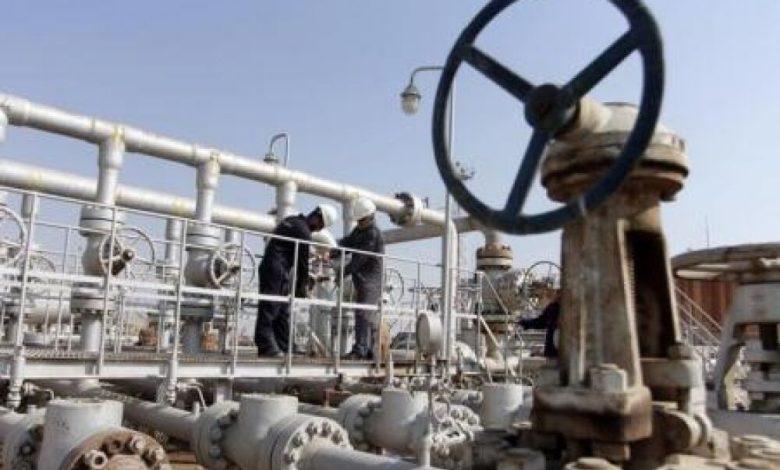 وزير النفط العراقي يؤكد التزام بلاده بخفض الإنتاج 200 ألف ب/ي