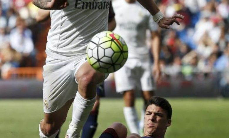 غضب في برشلونة وقلق في ريال مدريد بسبب تسريبات صفقة إيسكو
