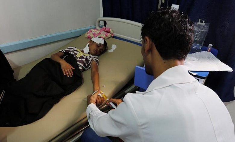 تقرير : وباء الكوليرا يقيد سفر اليمنيين وقد يحرمهم من الحج