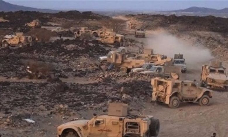 الجيش اليمني يسيطر على جبل الدرب الاستراتيجي في تعز