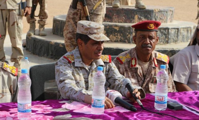 محافظ حضرموت يحضر عرضا عسكريا لوحدات جديدة تابعة لقيادة المنطقة العسكرية الثانية