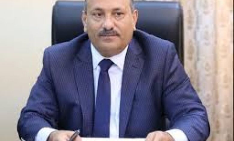 نائب وزير الصناعة والتجارة يعزي بوفاة الفقيد حسين عبدالله مكاوي