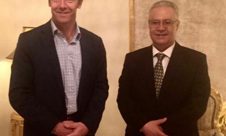 محافظ عدن يناقش مع السفير البريطاني استكمال تطبيع الحياة في المحافظة