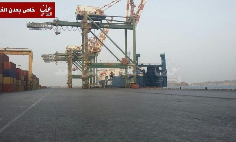 وصول سفينة مساعدات صينية إلى عدن ورميها برصيف الميناء