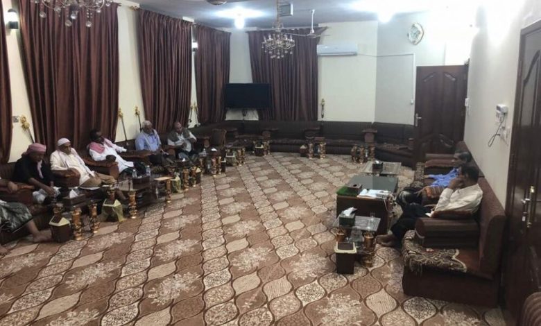 المحافظ البحسني يتباحث مع أعضاء مجلسي الشورى والنواب حول الصعوبات التي تواجه المحافظة وآليات معالجتها