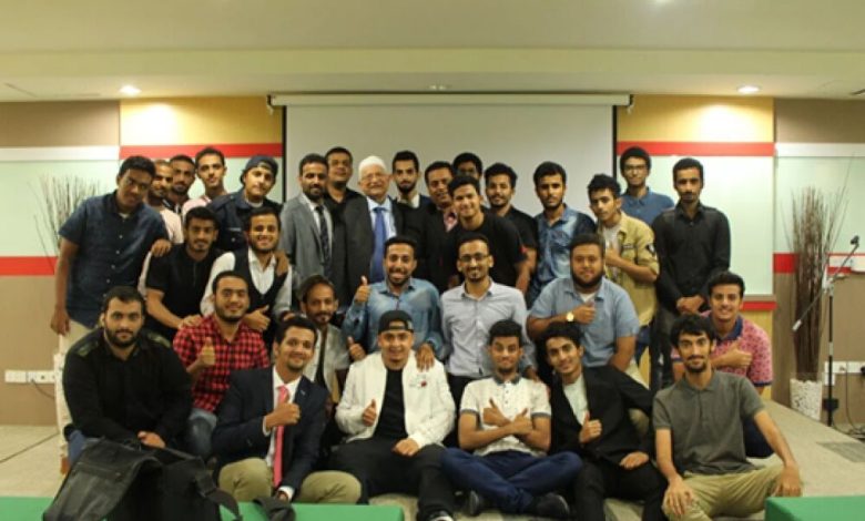 الدكتور بامحسون يزور جامعة ماليزيا ويقابل الطلاب المبتعثين اليمنين