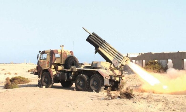 ميليشيا الحوثي تقصف منازل المواطنين في حريب مأرب بالكاتيوشا والجيش الوطني يصد هجوم غرب المحافظة