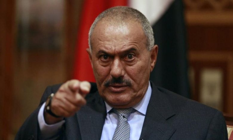 فيما الحوثيون يهددون بفضحه .. صالح يبعث رسالة تهديد للصماد