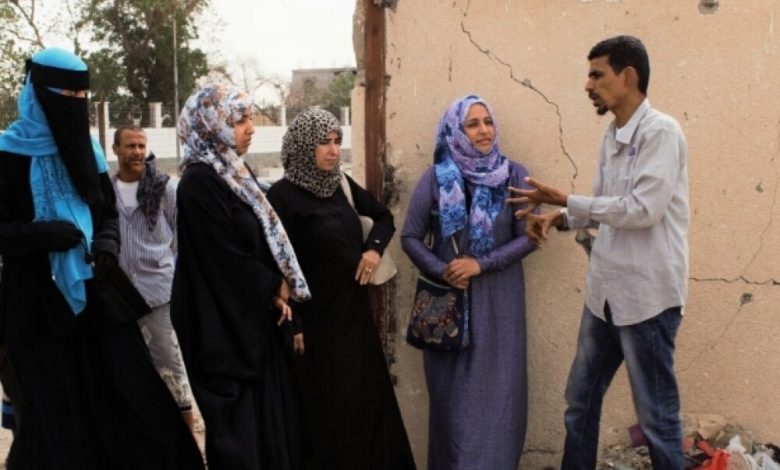 إدارة مشروع(بناء السلام في اليمن) تتابع عمليات المسح الميداني للنزاعات المجتمعية في لحج