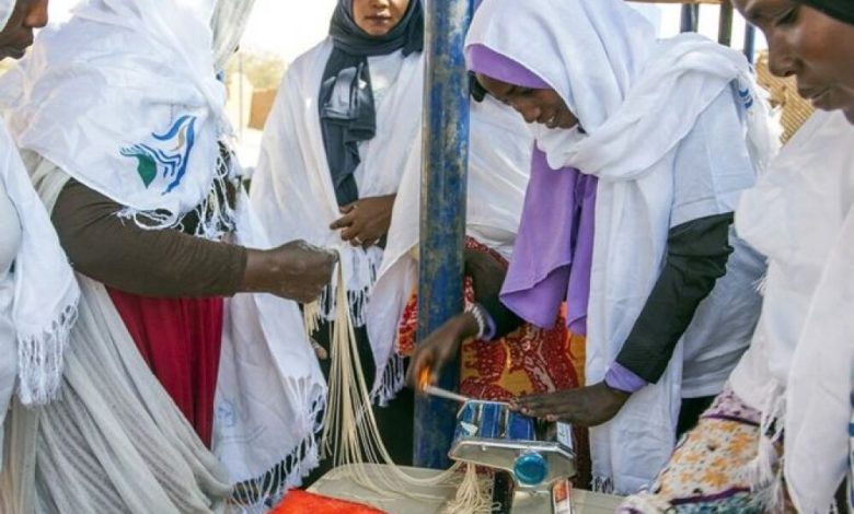 حكاية نساء من دارفور مع ماكينة "صنع المعكرونة"