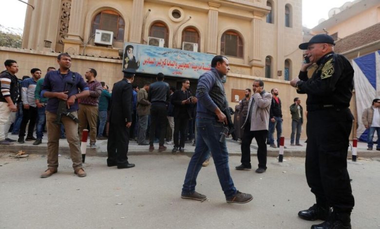 المسيحيون في صدمة بعد هجوم دام على كنيسة في مصر
