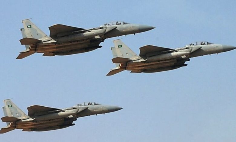 طيران التحالف العربي يستهدف تجمعات للحوثيين في زبيد