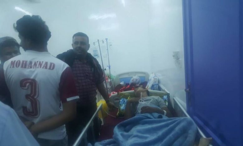 بتوجيه من رئيس الحكومة.. وكيل وزارة الصحة يزور الشاب العدني "نياز" ويؤكد تكفل الدولة بعلاجه