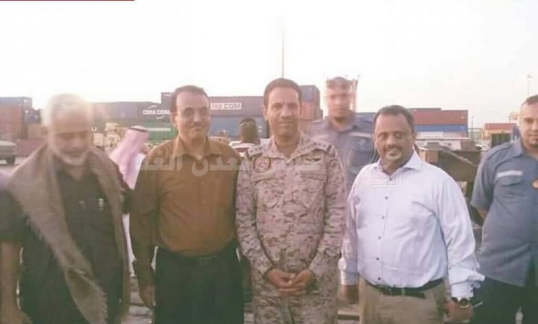 وفد رفيع  من التحالف العربي يزور ميناء عدن