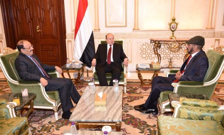 الرئيس هادي يلتقي عفاش في الرياض