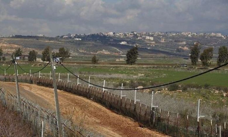 لبنان يبلغ إسرائيل أن الجدار الحدودي الذي تبنيه يمس سيادته
