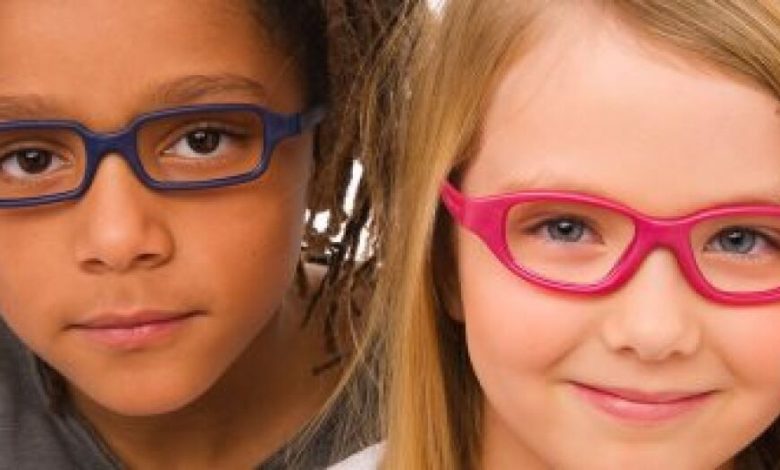 4 طرق لعلاج الحول عند الأطفال.. منها النظارة وتمارين تغطية العين