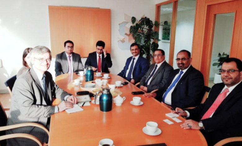 رئيس هيئة المجلس الانتقالي  واعضاء من هيئة الرئاسة يلتقون مبعوث مملكة السويد الى اليمن وليبيا