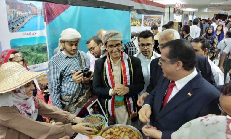 طلاب اليمن في جامعة ملايا يقيمون معرضًا ثقافيًّا لإبراز الهوية اليمنية