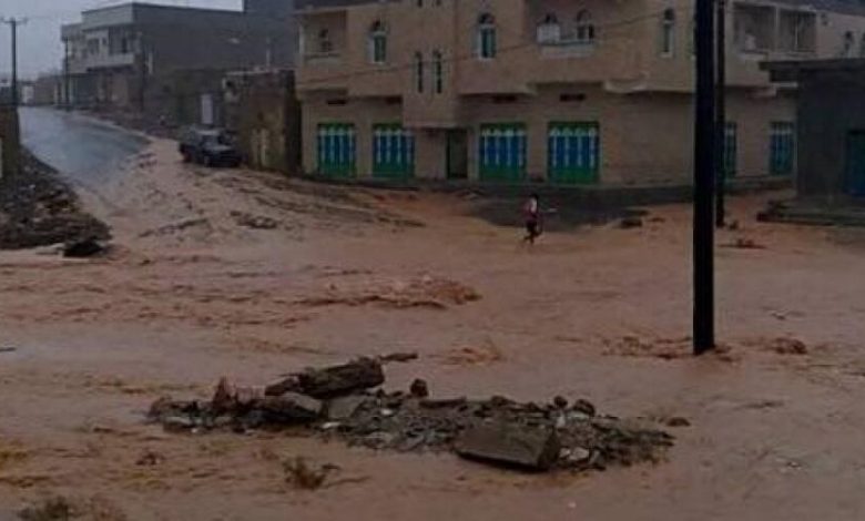 بيان صادر عن السلطة المحلية بحضرموت  المنطقة العسكرية الثانية حول تعرض جزيرة سقطرى لإعصار (ماكونو)