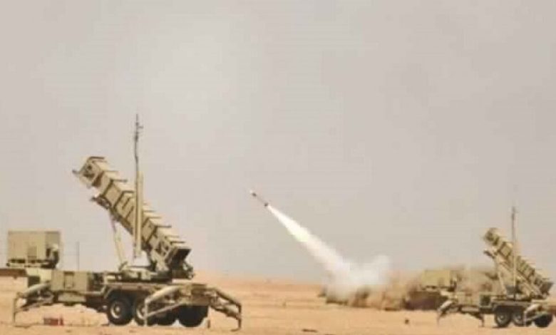 الدفاعات السعودية تعترض صاروخاً بالستياً أطلقته الميليشيا باتجاه المملكة