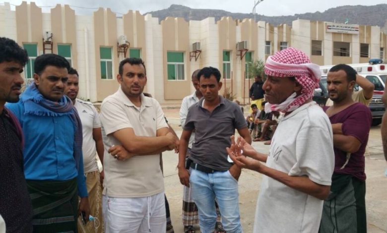 محافظ محافظة سقطرى  يتفقد مستشفى بالعاصمة حديبوه