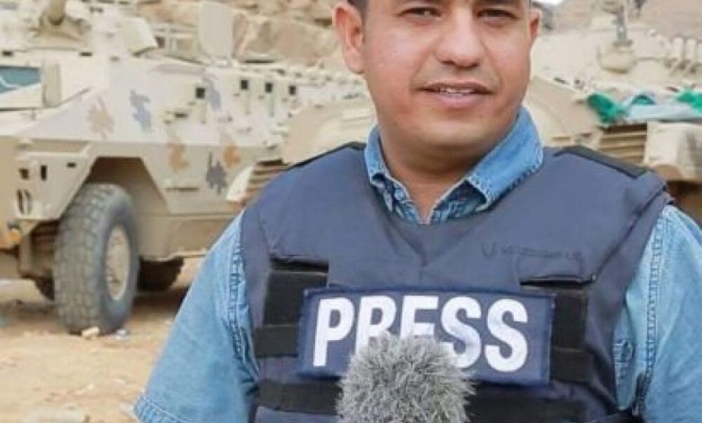 صحفي يمني: الامارات منعت وسائل الإعلام التابعة لحكومة الرئيس هادي من تغطية سير المعارك بالحديدة