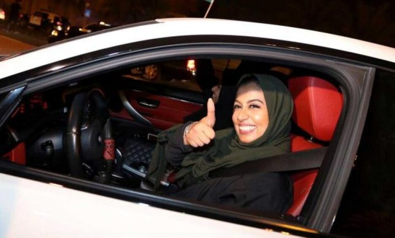 الداخلية السعودية: أكثر من 120 ألف متقدمة للحصول على رخص القيادة