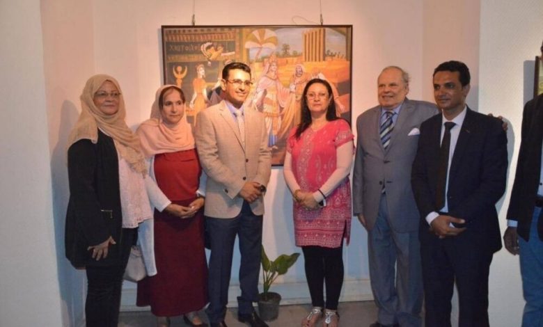 سفيرنا في مصر يفتتح معرض الفن التشكيلي للفنان اليمني محمدسبا