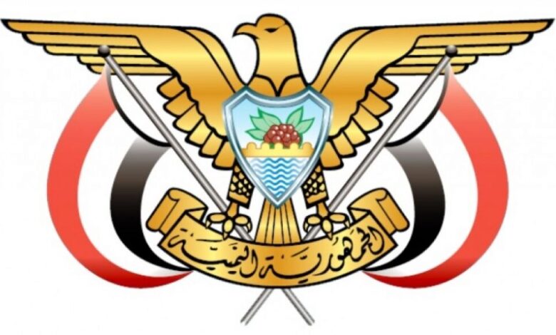 مصدر حكومي : الرئيس هادي بصدد اصدار قرارات لاعادة ترتيب وضع مدينة عدن