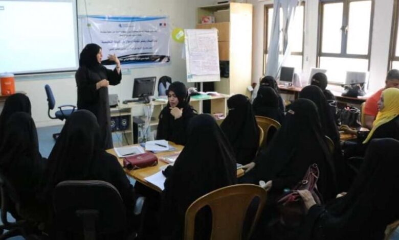 البحث عن أرضية مشتركة" تختتم برنامج تدريبي خاص بنشر ثقافة السلام لمعلميّ الثانوية في عدن ولحج
