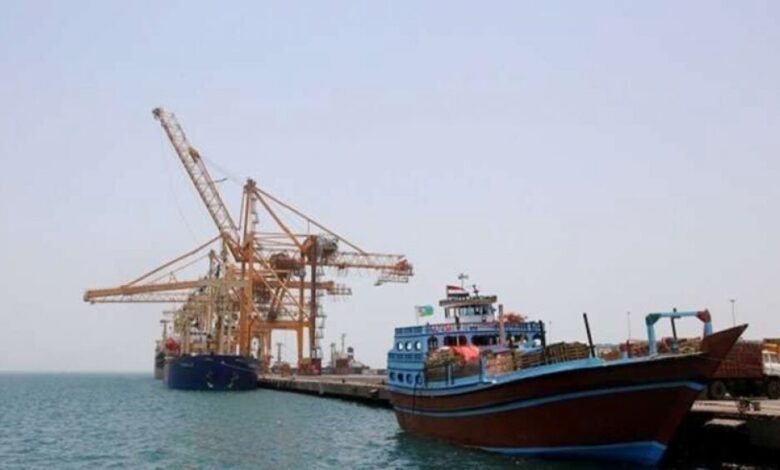 الربيعة: ميليشيا الحوثي أخرت دخول 19 سفينة في ميناء الحديدة