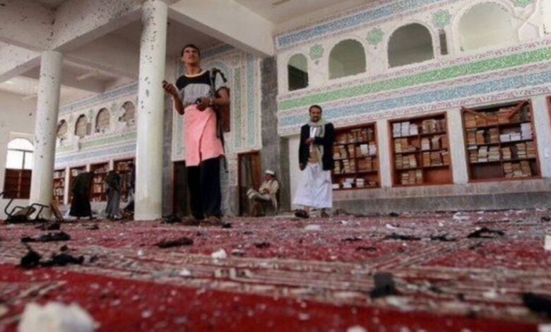 حجة: مليشيات الحوثي تفجر مسجداً ومركزاً لتحفيظ القرآن الكريم