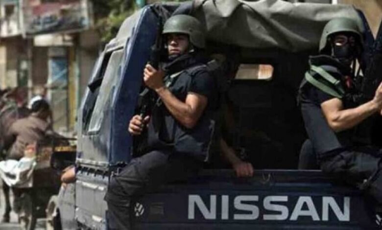 الشرطة المصرية تقتحم مقر جريدة “المصريون” وتتحفظ على العاملين فيها