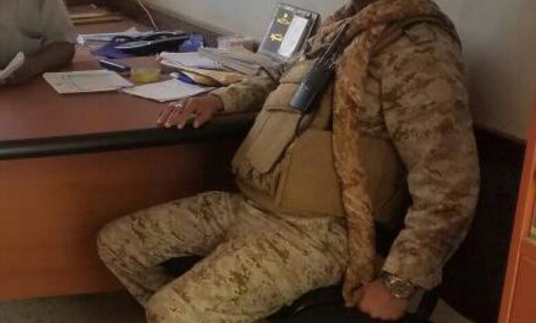 قائد القوات الشبوانية يقوم بزيارة طارئة الى مستشفى عزان