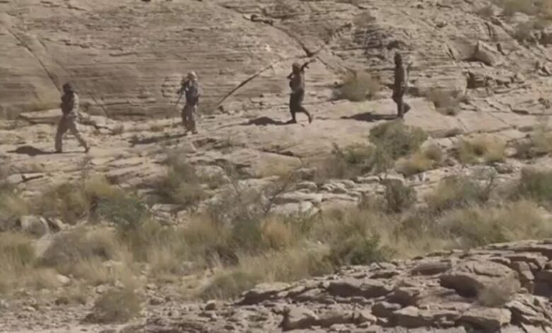 الجيش الوطني يتمركز بالقرب من منزل زعيم الحوثيين بصعدة