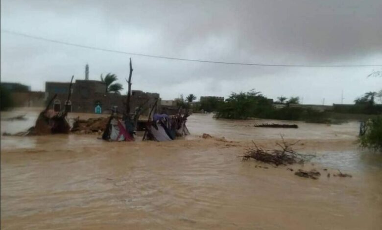 عمليات الصحة بالمهرة : الإصابات 33 وفقدان أربعة أشخاص وإيواء 350 أسرة جراء العاصفة المدارية "لوبان"